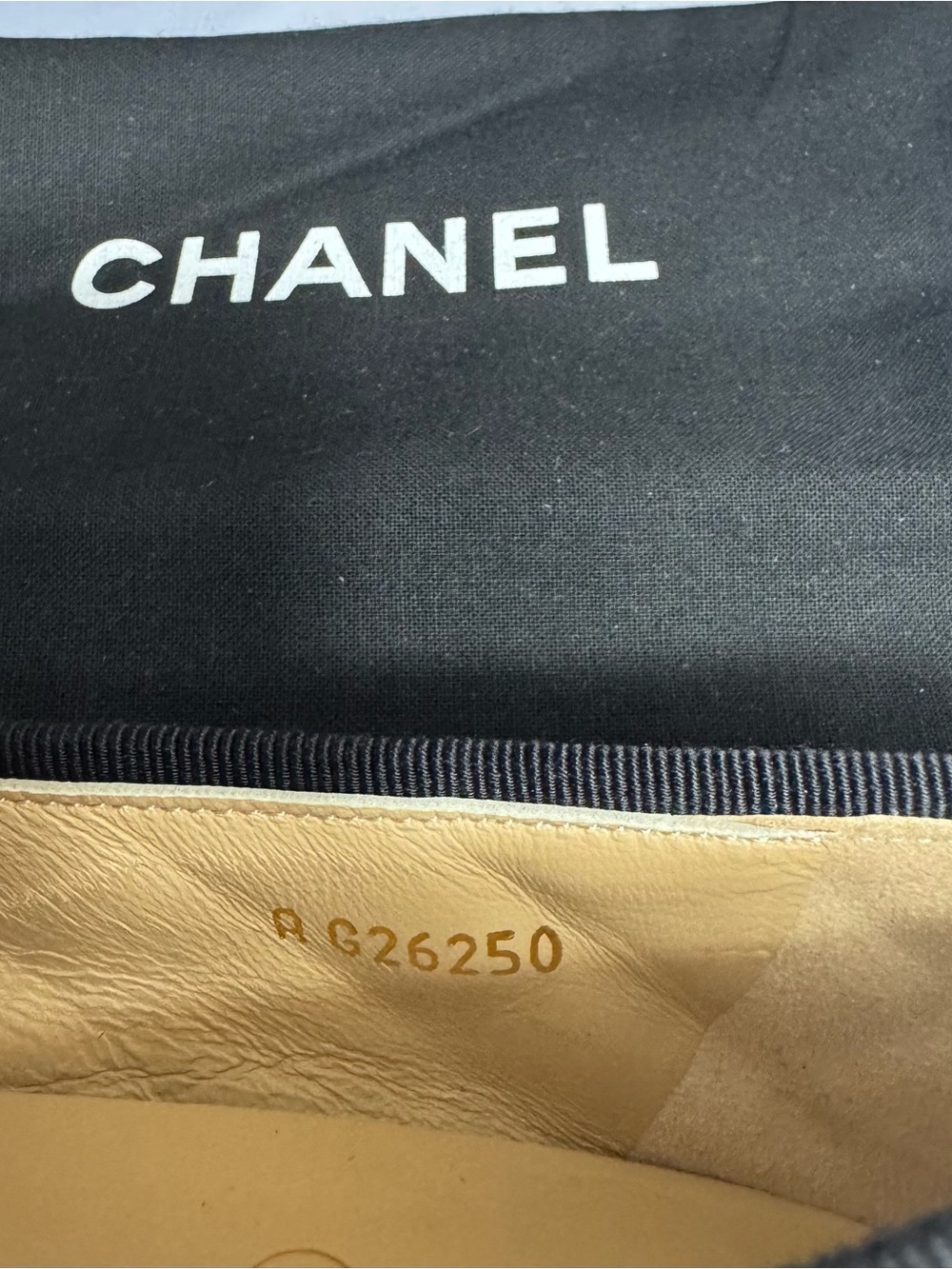CHANEL Black Quilted Suede Bow Ballet Flats - Picture 3 of 4